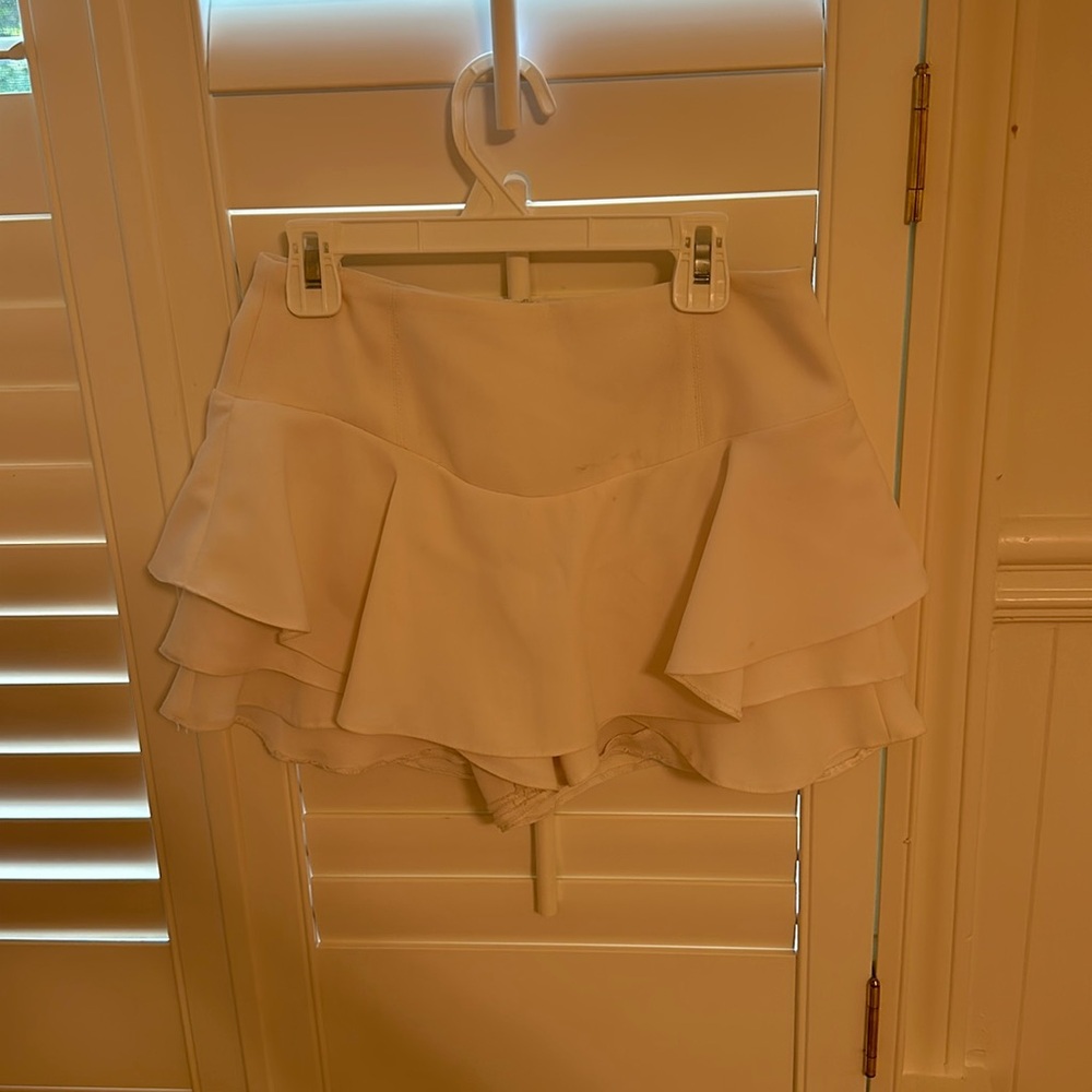 White mini ruffle skort